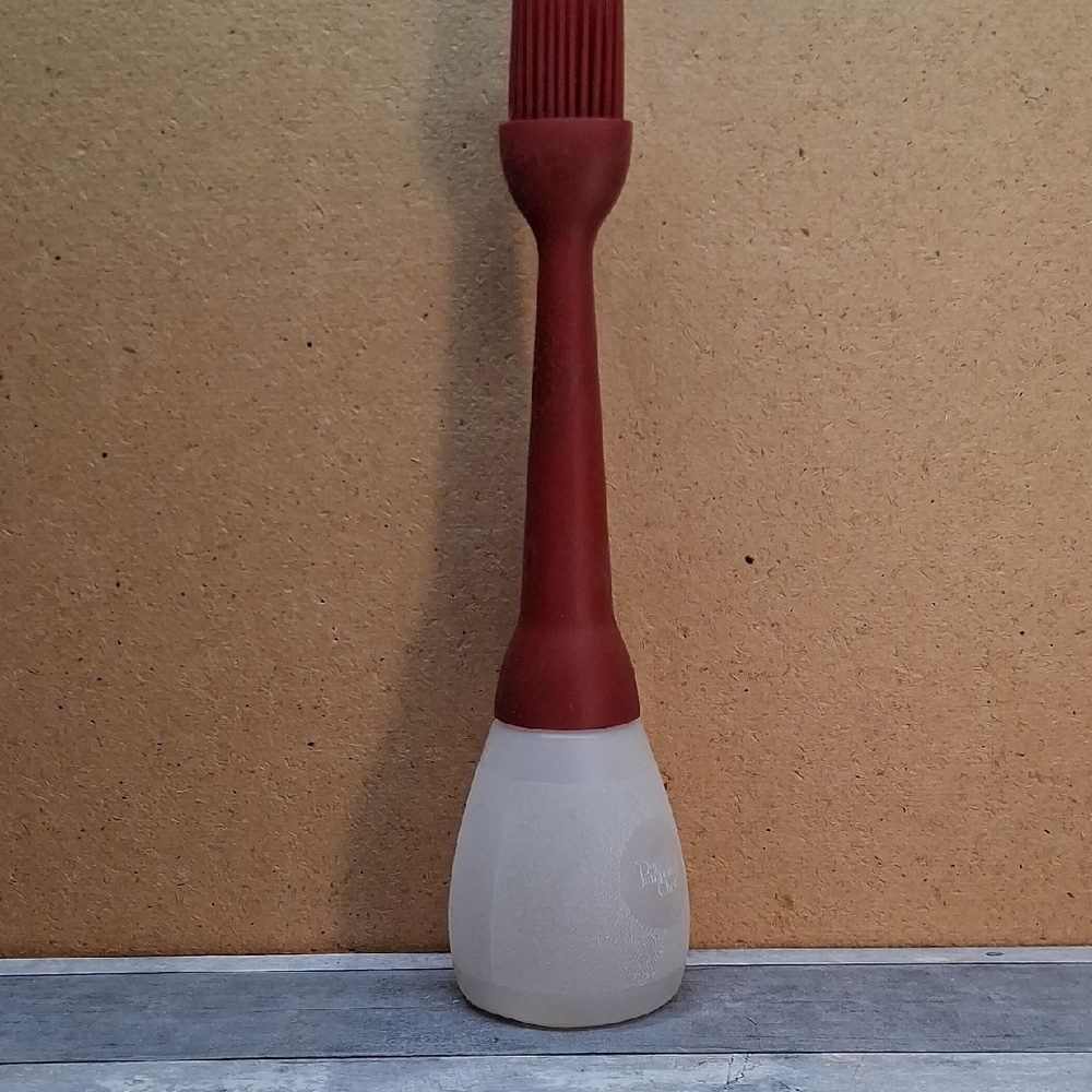 Pampered Chef BBQ Basting Bottle